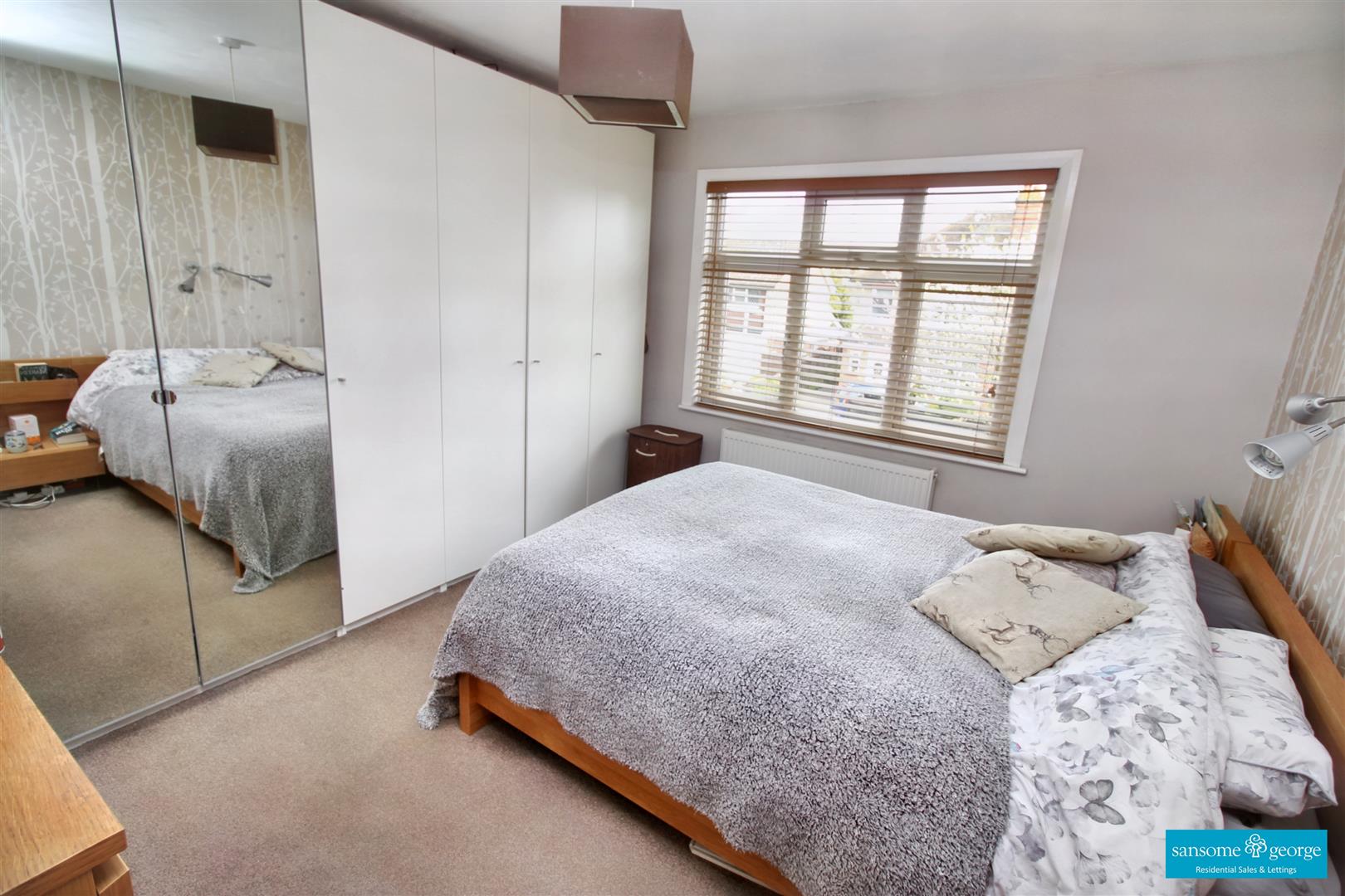 Woodland Drive, Tilehurst, Reading